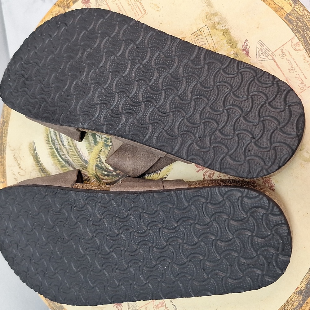 Refresh Leo Slide Size 9 NWOT - Picture 6 of 6